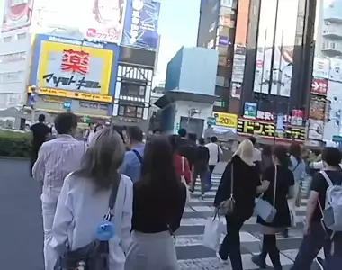 如果把池袋拍成90年代的風格會怎樣？網友嘗試用古老電視台拍法營造那種感覺