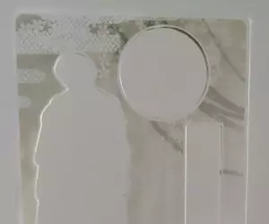 《壓克力人形立牌》拆下來的邊框該怎麼利用？日本網友分享各種創意裝飾法