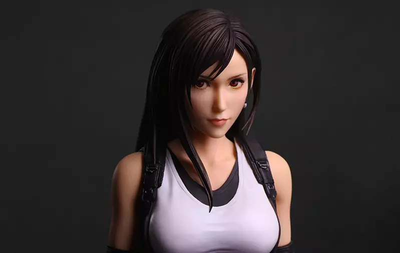 《Final Fantasy VII 重生》重製版「蒂法 洛克哈特」將於 PLAY ARTS真 系列登場，發售日期為8月推出
