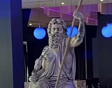 日本壽司師傅去《美國壽司店》看到裝潢超傻眼 美國網友給的解釋是……