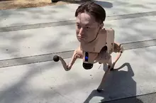 出現在舊金山市區的《伊隆狗》引起話題，其實這是一件科技與藝術結合的裝置藝術作品