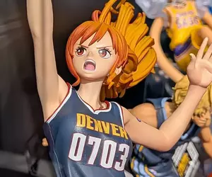 《航海王xNBA》娜美被各國粉絲讚爆 直呼終於有一款胸部正常的公仔了？