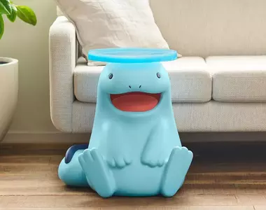 寶可夢中心推出《沼王造型迷你桌》不想當茶几也可以頂水果，這樣就不會有滿滿的杯具