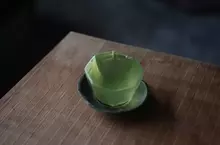 日本茶行說《這杯茶是水色》網友們都懷疑自己是不是色盲了