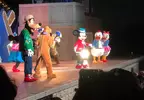 推特話題《迪士尼樂園翻車照大賽》網友投稿各種超神NG照片