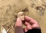 他在海邊一直撿到《魯邦三世的頭》竟然是半世紀前的轉蛋玩具