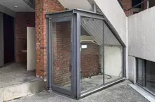 《日本建築師安藤忠雄》半世紀前設計的大樓引發話題 這個神祕的小房間是做什麼的？