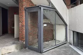 《日本建築師安藤忠雄》半世紀前設計的大樓引發話題 這個神祕的小房間是做什麼的？