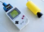 被認為是AI生成的《Game Boy口袋聲納》這種奇葩配件真的存在 被認為是AI生成的《Game Boy口袋聲納》這種奇葩配件真的存在