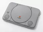 寶島社推出《PlayStation造型收納包》像是平板或是筆記型電腦都可以塞進去