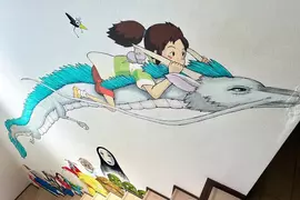 網友在家描繪《吉卜力牆壁彩繪》網友看完後表示這畫工不但驚人，而且這空間簡直是充滿了夢想