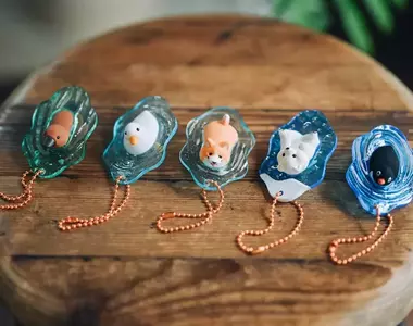 扭蛋商品《軟Q動物水中窺視吊飾》超可愛造型已經征服無數網友們的心
