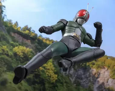 Hot Toys推出《假面騎士Black RX》1/6比例可動模型 我是太陽之子！假面騎士Black~R~X！
