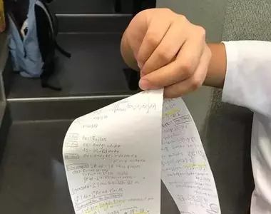 真正的天才問世《莫比烏斯環小抄》完全不算違規的做法就連教授看到也只能默許了