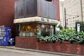 東京歌舞伎町有一間《黑道常去的咖啡廳》防彈措施完善不怕被暗殺