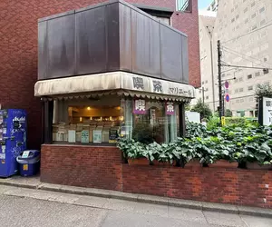 東京歌舞伎町有一間《黑道常去的咖啡廳》防彈措施完善不怕被暗殺