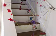 9歲兒子的阻擋母親戰術大進化 3年前還只是撒釘子，如今已經會製作結界了