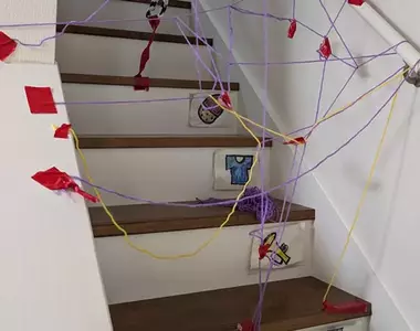 9歲兒子的阻擋母親戰術大進化 3年前還只是撒釘子，如今已經會製作結界了