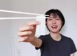 《素麵造型髮梳》解決你的瀏海之亂 怕被人誤會一直撥頭髮就靠這招掩蓋過去吧(笑)