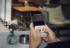 《8BitDo FlipPad G Classic Edition》隨插即用可以瞬間將手機變成一台復古掌機把玩