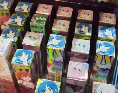 日本繪師遊新加坡赫然發現《孤獨搖滾盜版商品》竟然用了自己的插畫