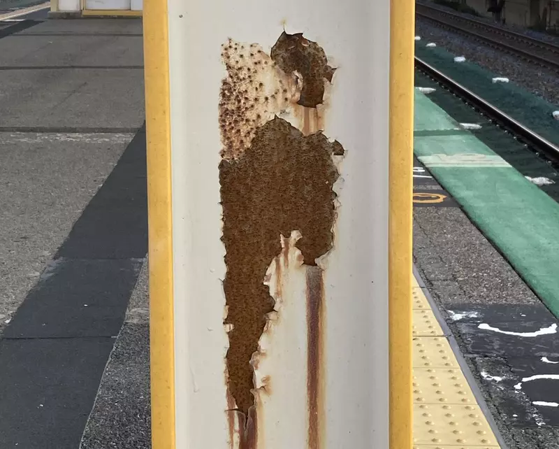 《生活中的藝術》日本網友在車站發現美術館等級畫作 大家都來分享各種路邊的大師作品