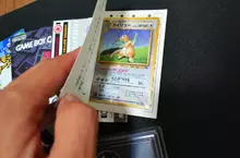 《買二手遊戲賺翻了》日本網友入手寶可夢GB遊戲 驚覺店家沒發現裡面的特典卡牌