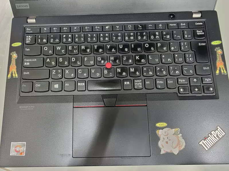 寶可夢粉絲《在公司的筆電貼貼紙》向網友求救貼紙痕跡怎麼辦才好