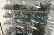 《模型迷叔叔的遺物》滿屋軍武模型讓家人好苦惱 該賣該捐還是該丟掉呢？