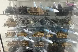 《模型迷叔叔的遺物》滿屋軍武模型讓家人好苦惱 該賣該捐還是該丟掉呢？