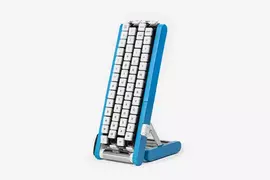 日本Google團隊定番惡搞企劃《Gboard 滾動鍵盤》由上至下不斷滾動這樣真的能打字嗎？