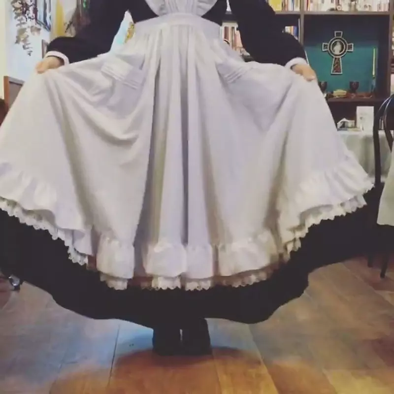 《女僕提起裙子的動作》其實是一種威嚇姿勢？女僕們都來展示自己的威嚇了