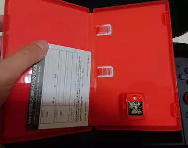 買了一款新遊戲打開一看空空的 只有盒子+遊戲讓人懷念起以前有說明書的日子