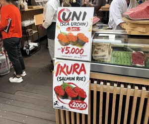 日本網友議論《坑殺觀光客的店變多了》內行人看到英文這麼顯眼就知道不要吃
