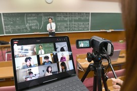 《線上授課播AV事件》解題時間偷偷看片殊不知學生也看到 駒澤大學教授糗大了