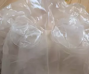 網友示範充氣娃娃安裝步驟 想不到在實操演練前的準備工作還不少！？