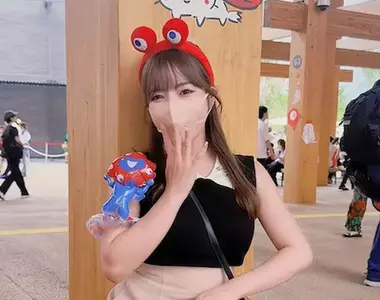 2025大阪萬博會出現謎一般的神秘露內褲女子