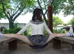 鬼之180度劈腿女孩《軟体はる》完全比照範馬勇次郎這角度未免也太硬了吧(汗)