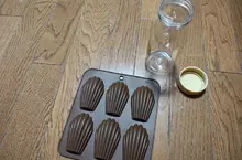 網友用大創百元商品製作的簡易飛機杯 想不到蛋糕模具也能開發出奇怪的用法